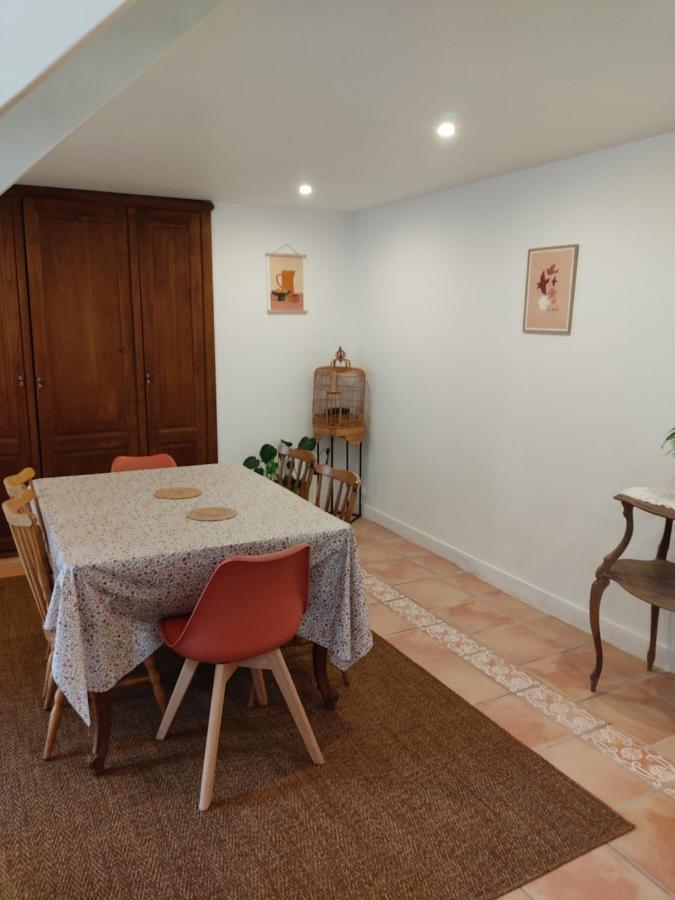 Maison, Calme Avec Cheminee. Botmeur Exterior photo